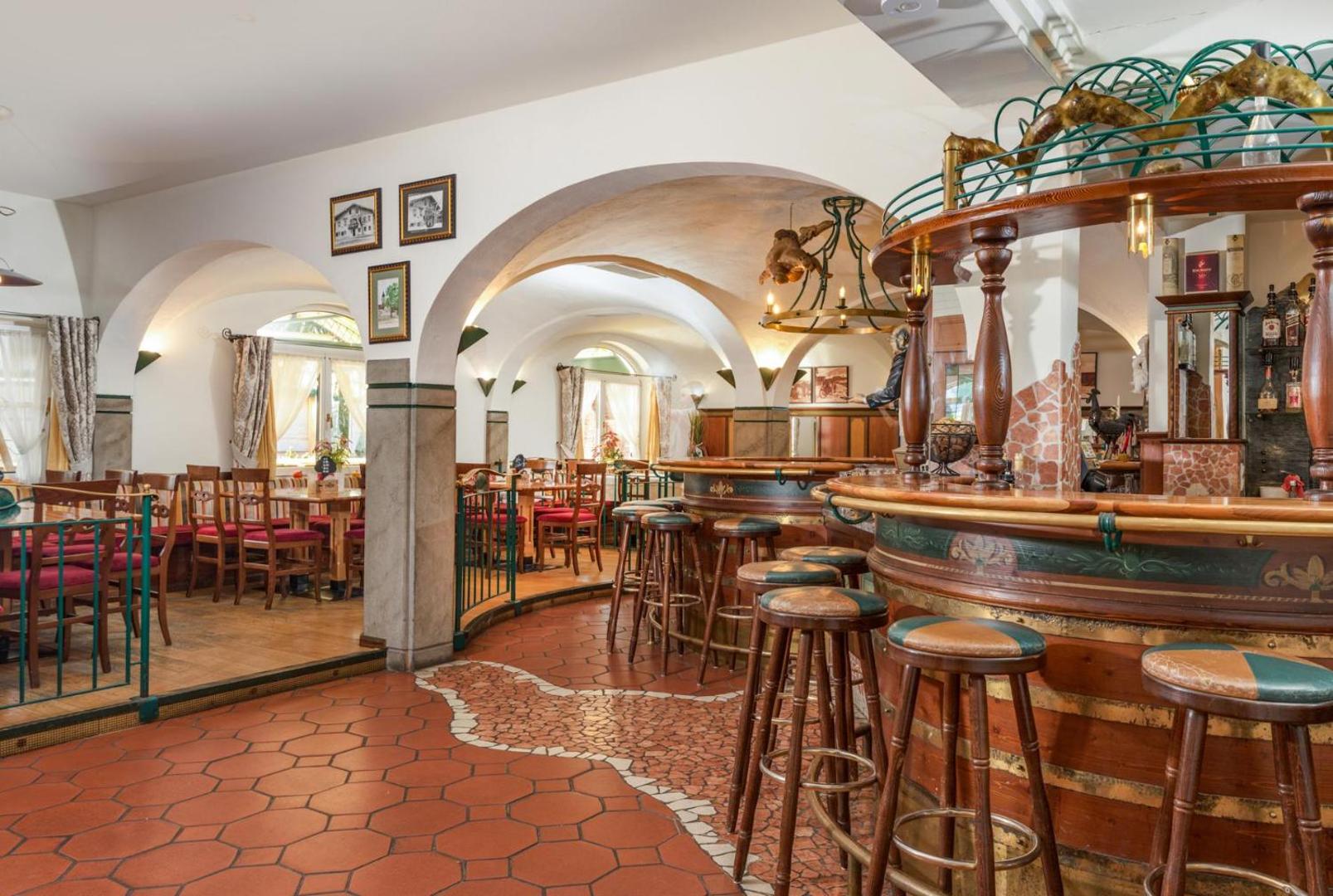 Hotel Restaurant Lebzelter 5