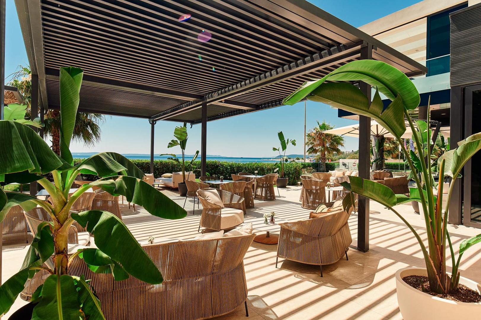 Amphora Hotel 8