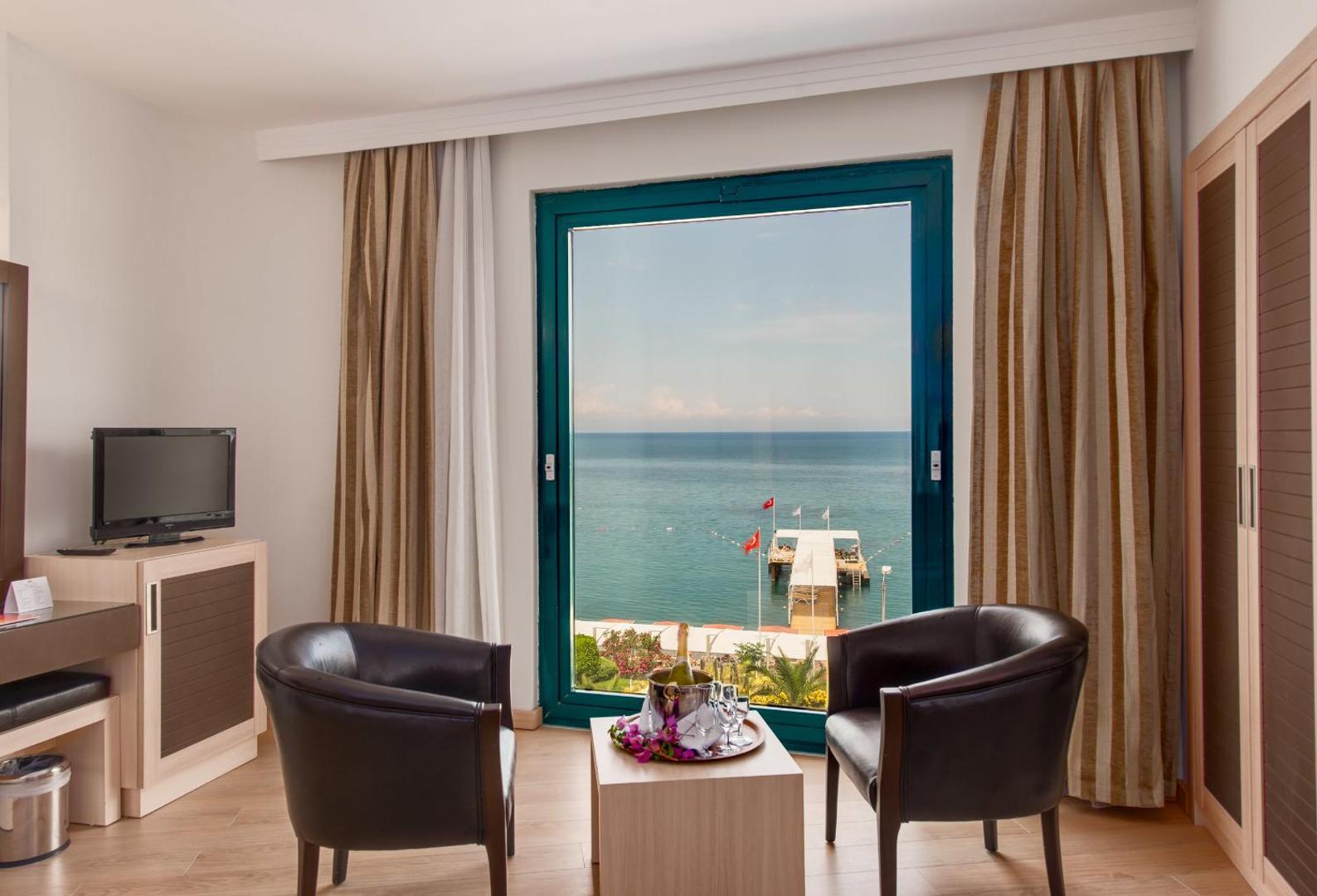 Golden Lotus Hotel 7