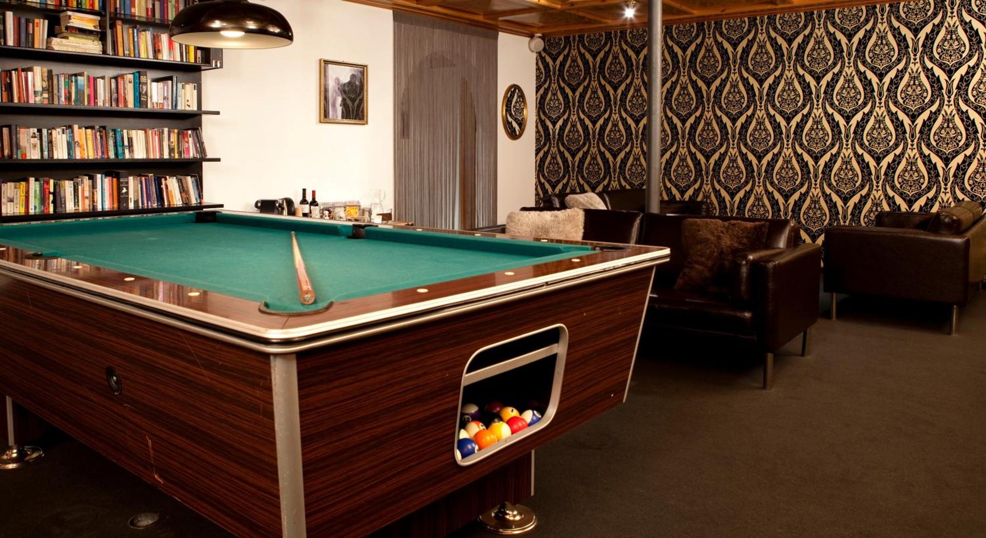 Arena Lodge 6
