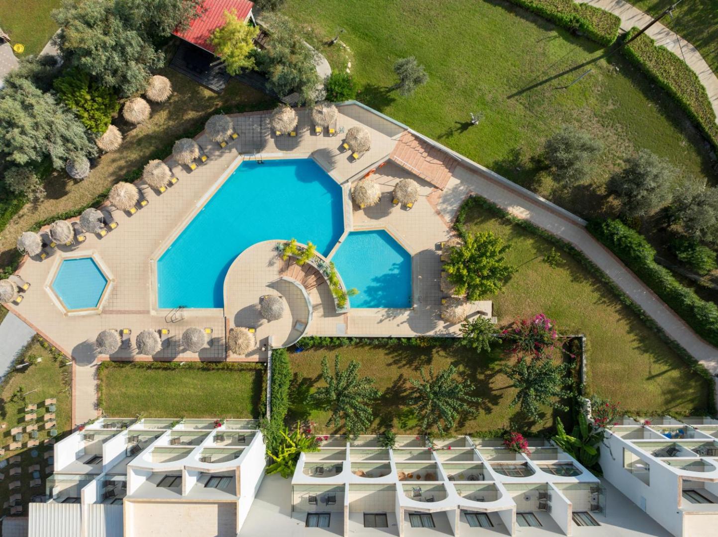 Lindos Breeze Beach Hotel 5