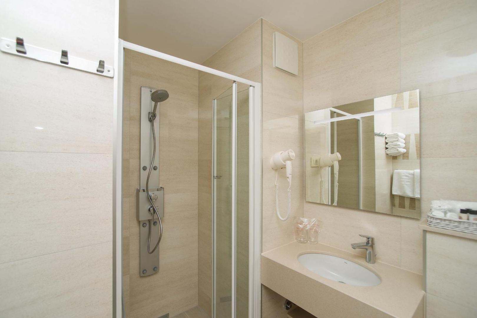 Hotel Biokovo 8