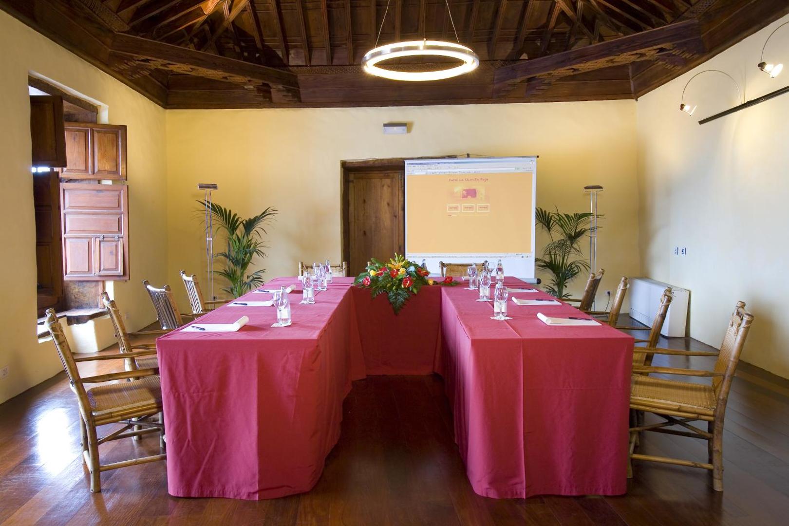 Hotel LIVVO La Quinta Roja 7