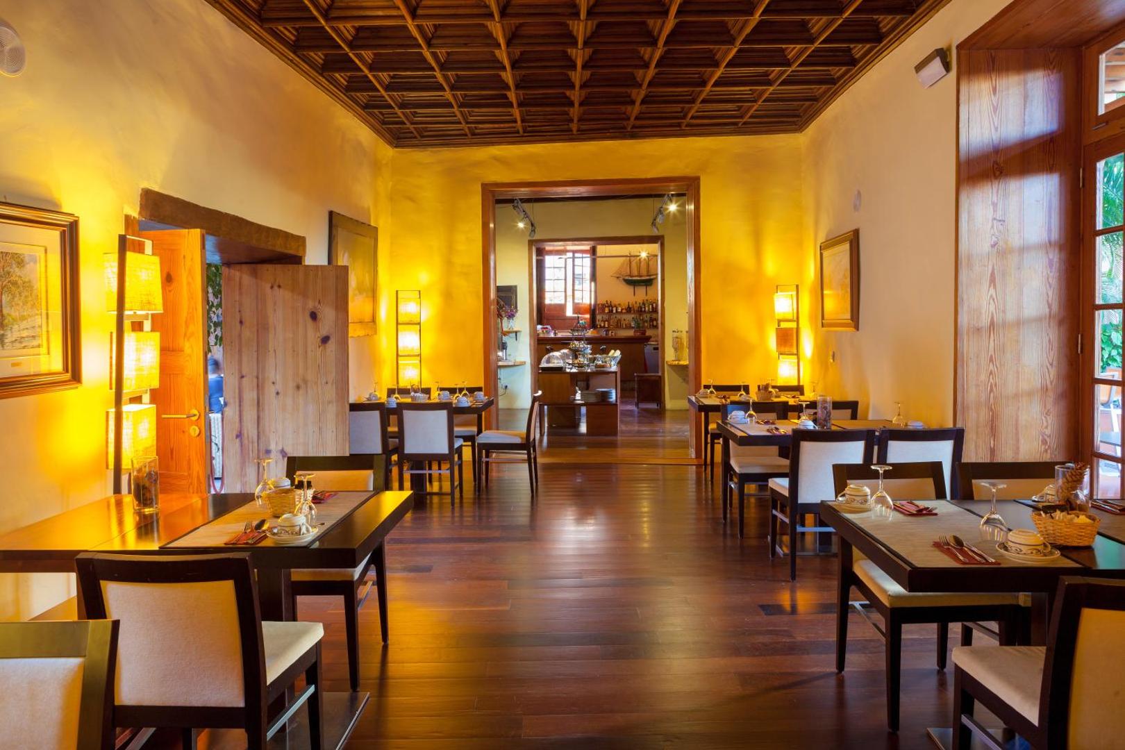Hotel LIVVO La Quinta Roja 4