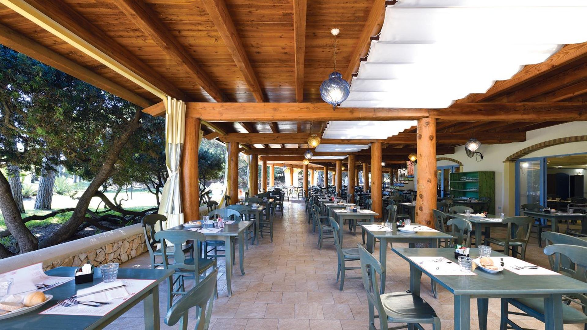 Colostrai Hotel Club 6