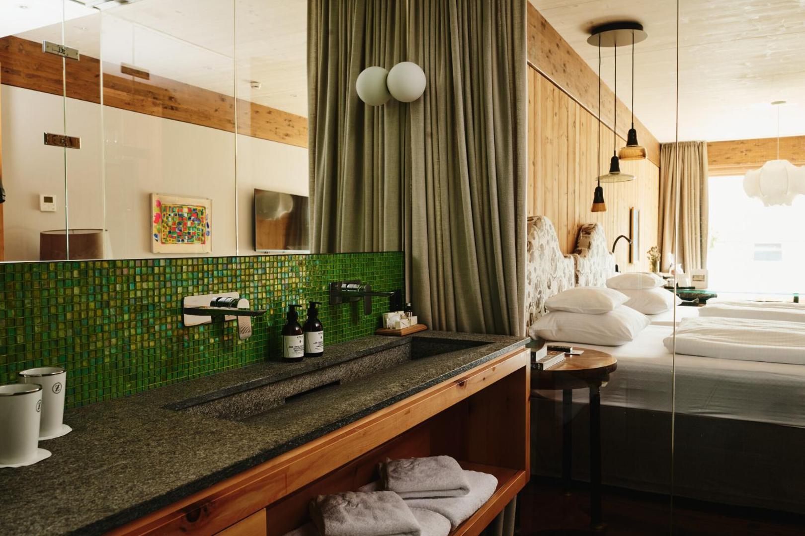 Small Luxury Hotel of the World - DasPosthotel 4