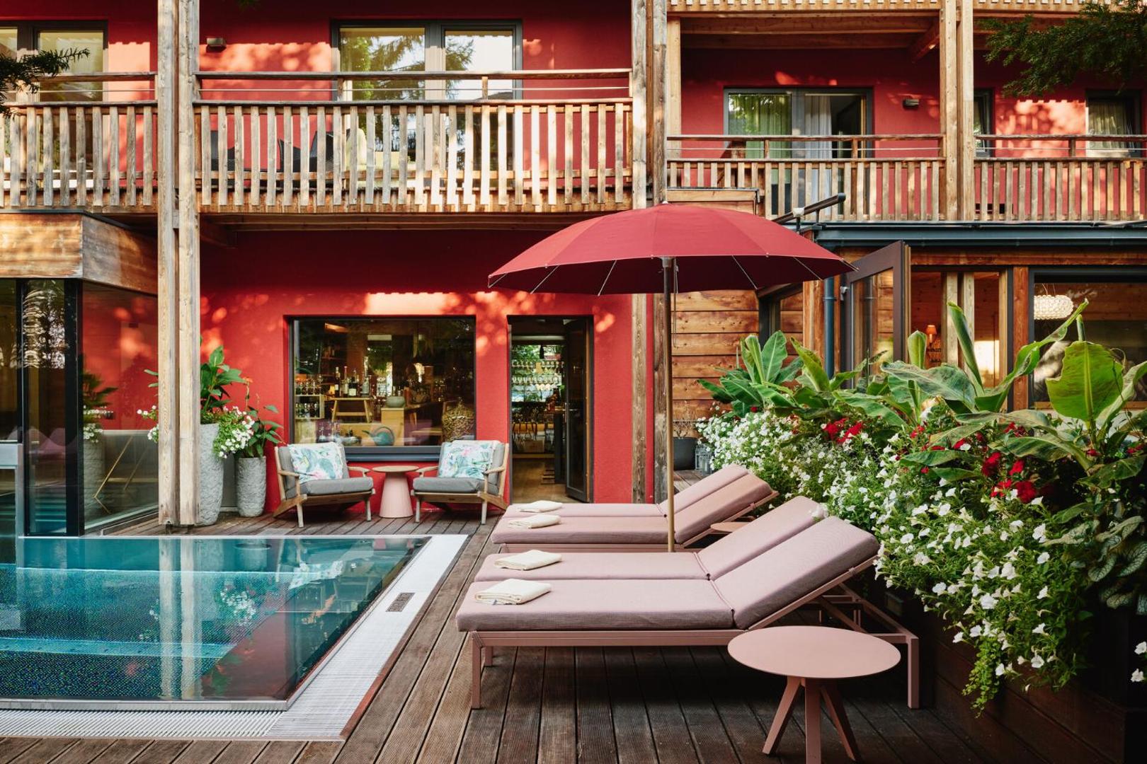 Small Luxury Hotel of the World - DasPosthotel 5