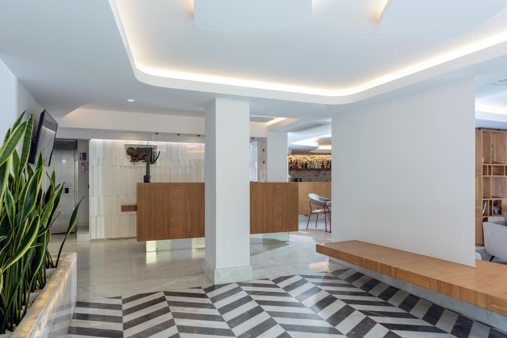 Iraklion Hotel 7