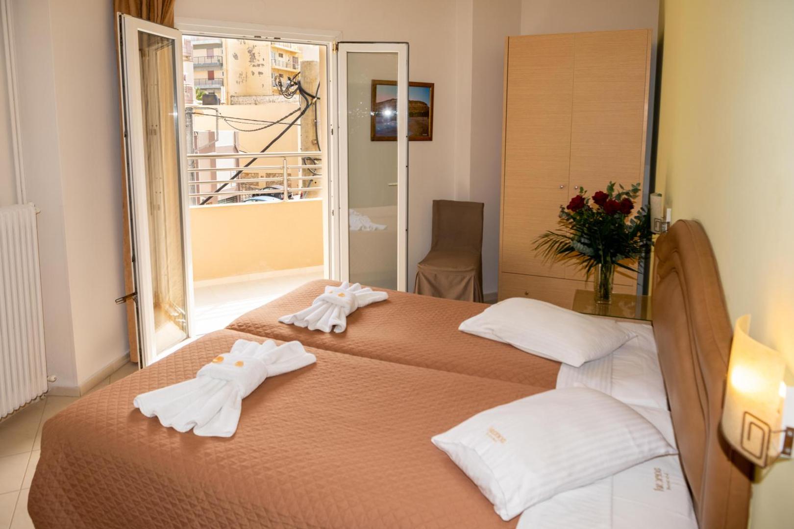 Kronos Hotel 3