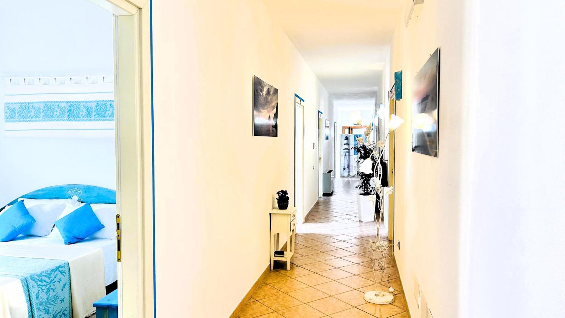La Perla Hotel 6
