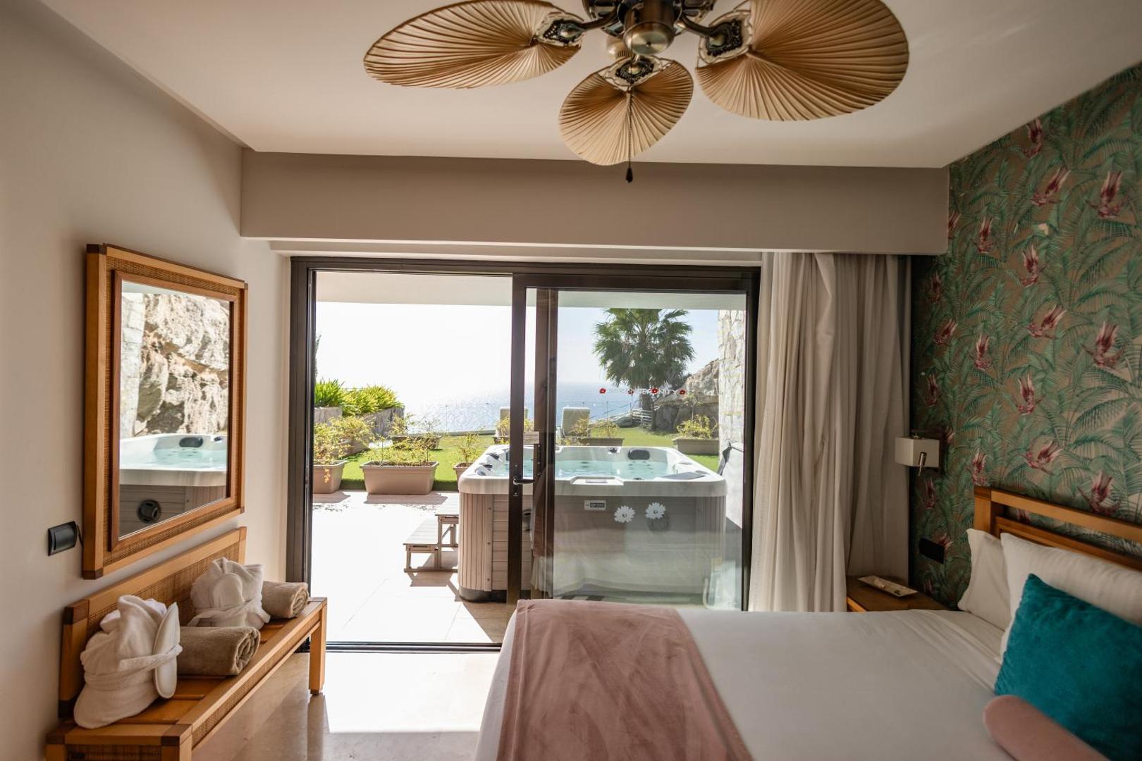 Serenity Amadores 8