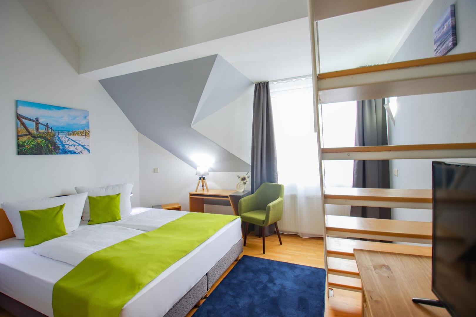 Inselhotel kleiner Bodden 8