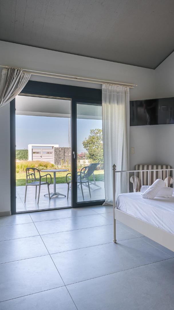 Electra BeachFront Suites, Nea Irakleia 3