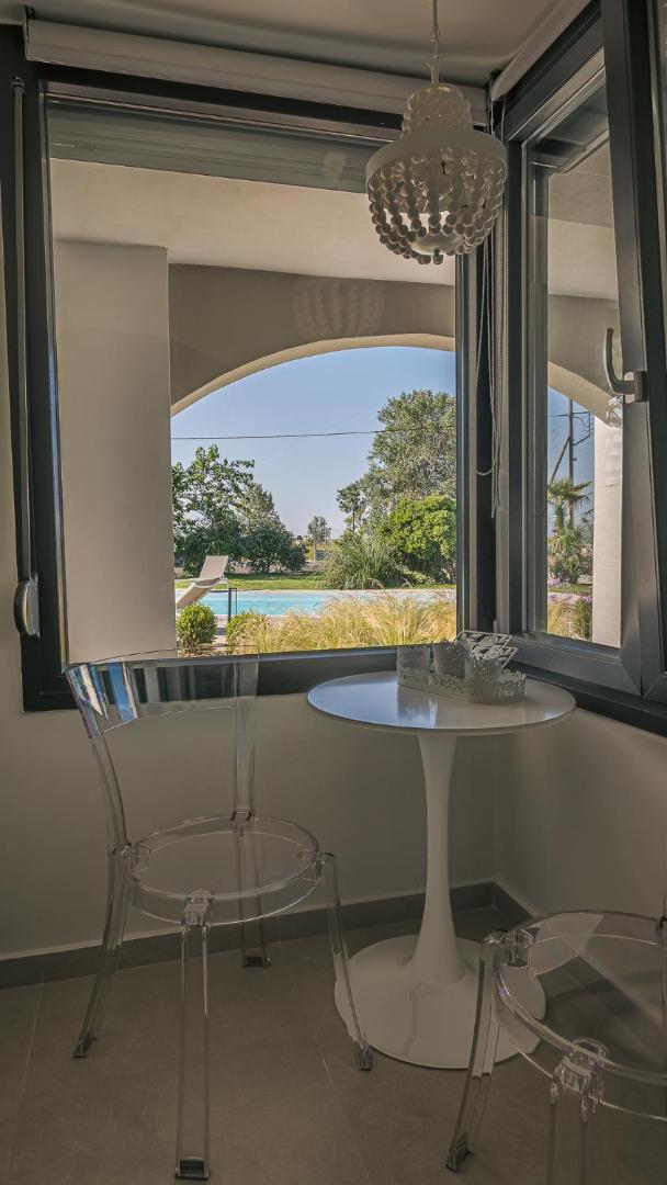 Electra BeachFront Suites, Nea Irakleia 6