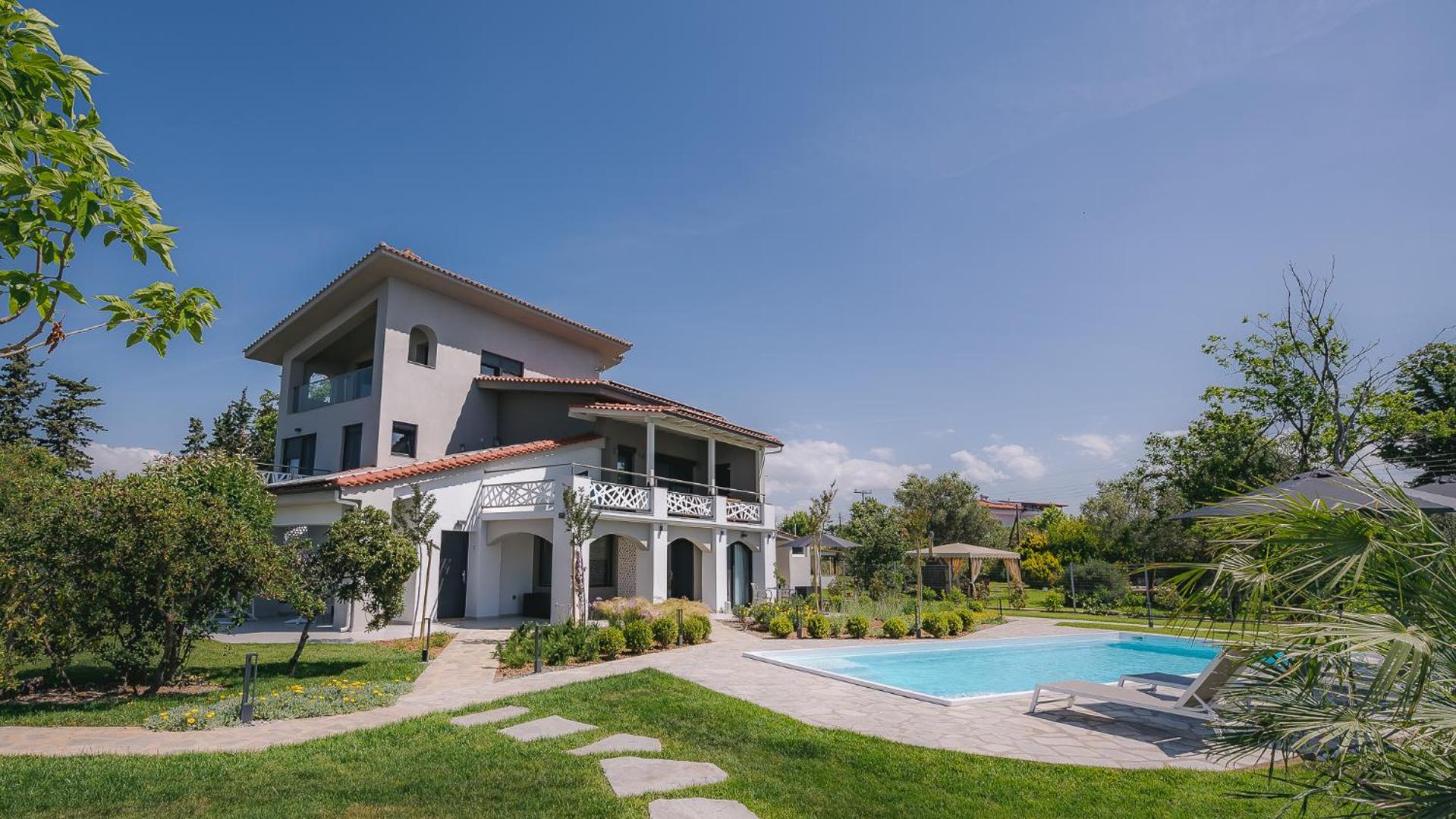 Electra BeachFront Suites, Nea Irakleia 5