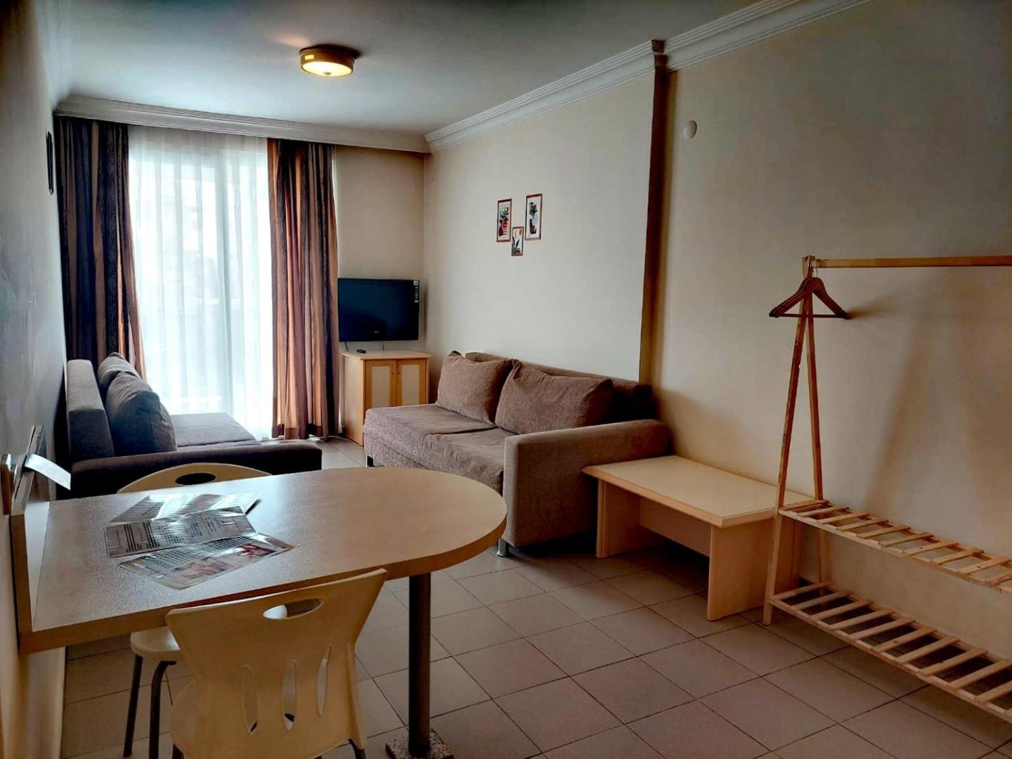 Blue Heaven Apart Hotel 6