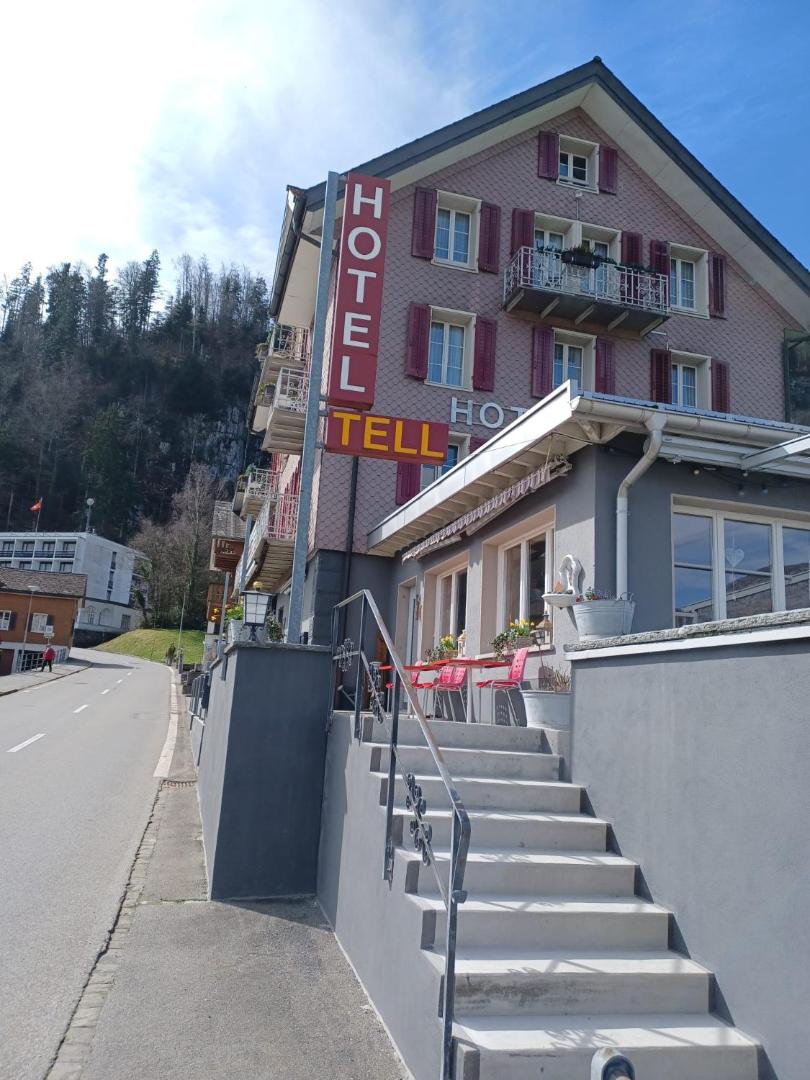 Hotel Tell 2