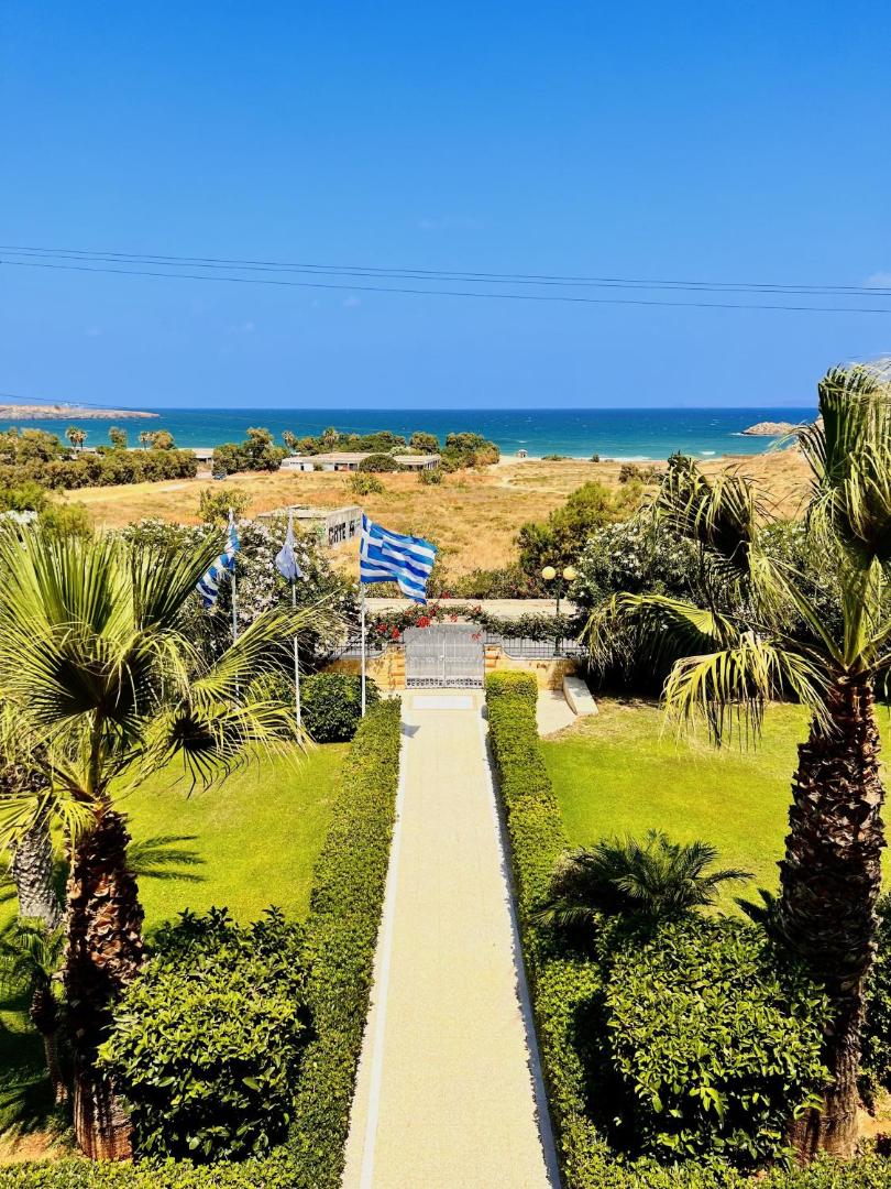 Karteros Hotel 5