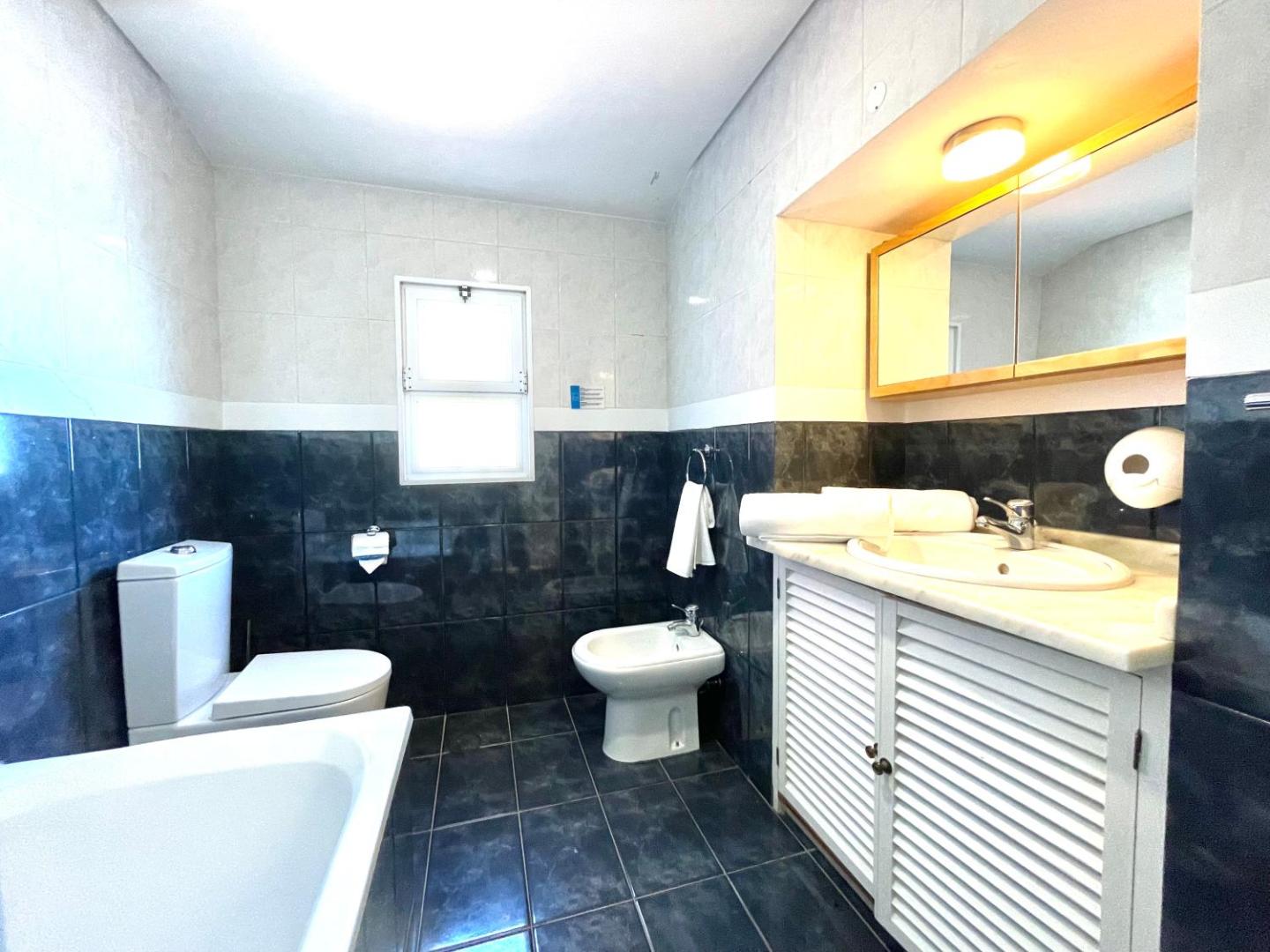 Boutique Hotel Jardim Do Mar 4