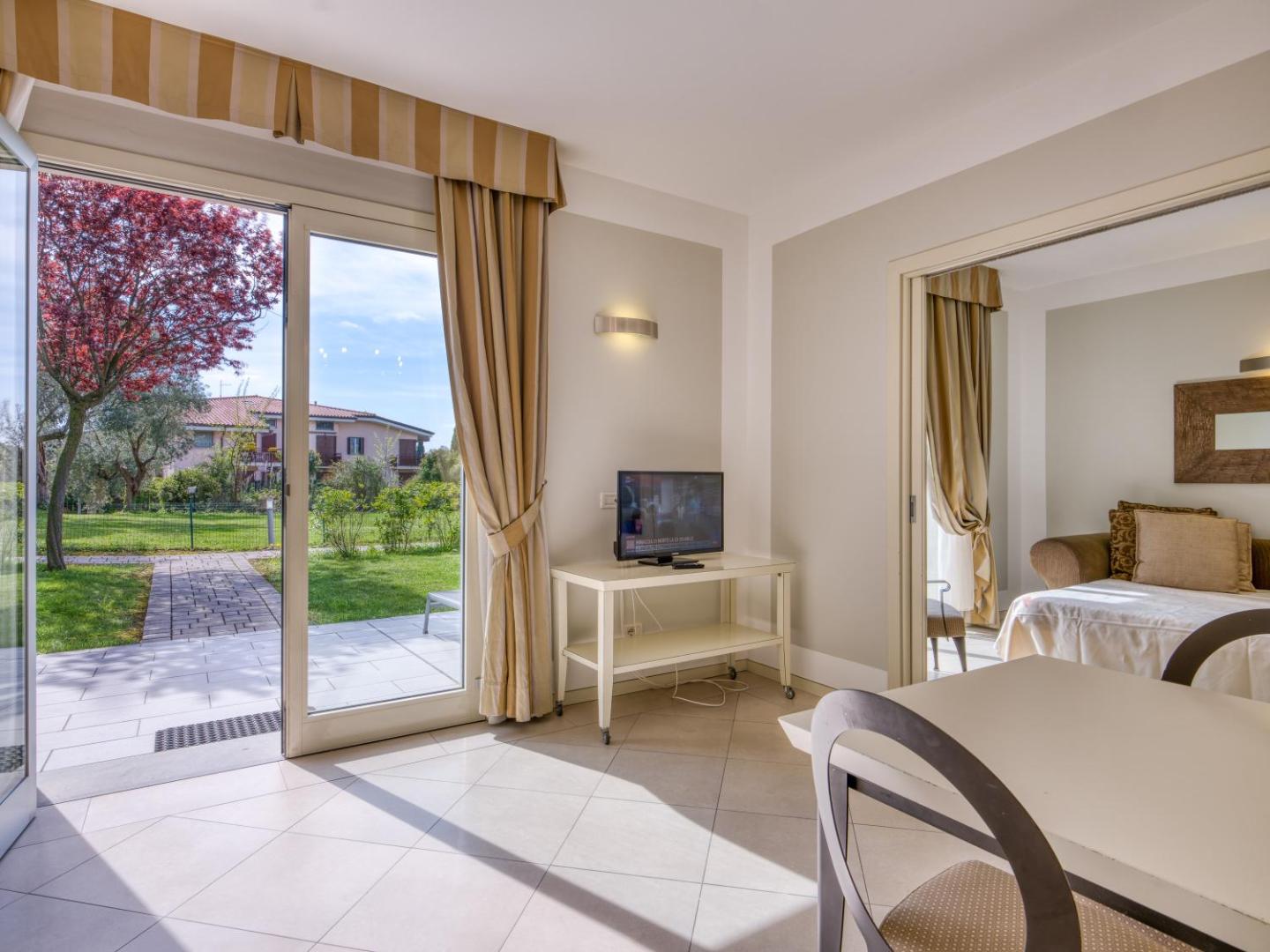 Parc Hotel Germano Suites & Apartments 7