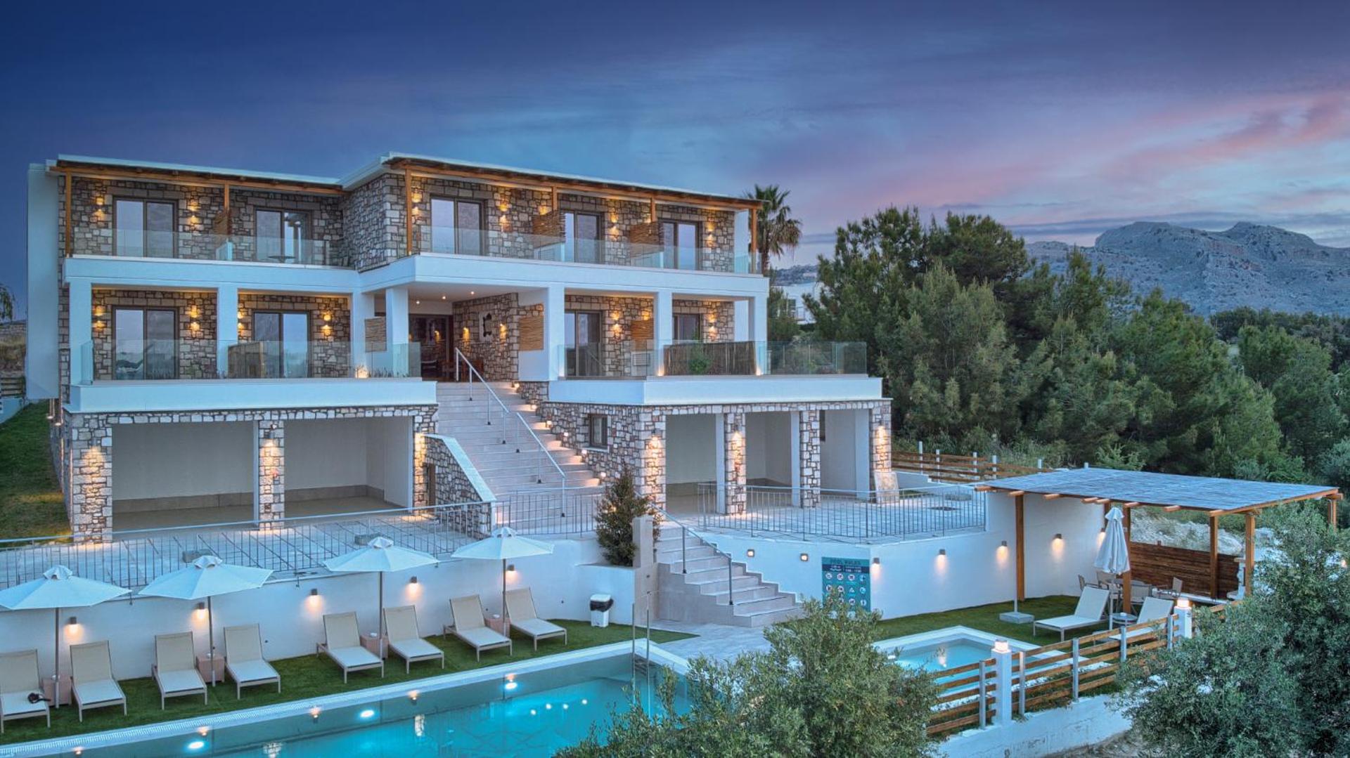 KOUROS STONE SUITES 8