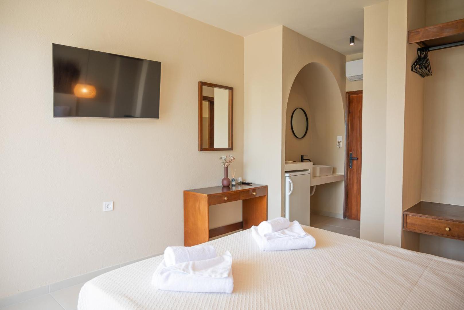 Atma Beach Rooms & Suites 4