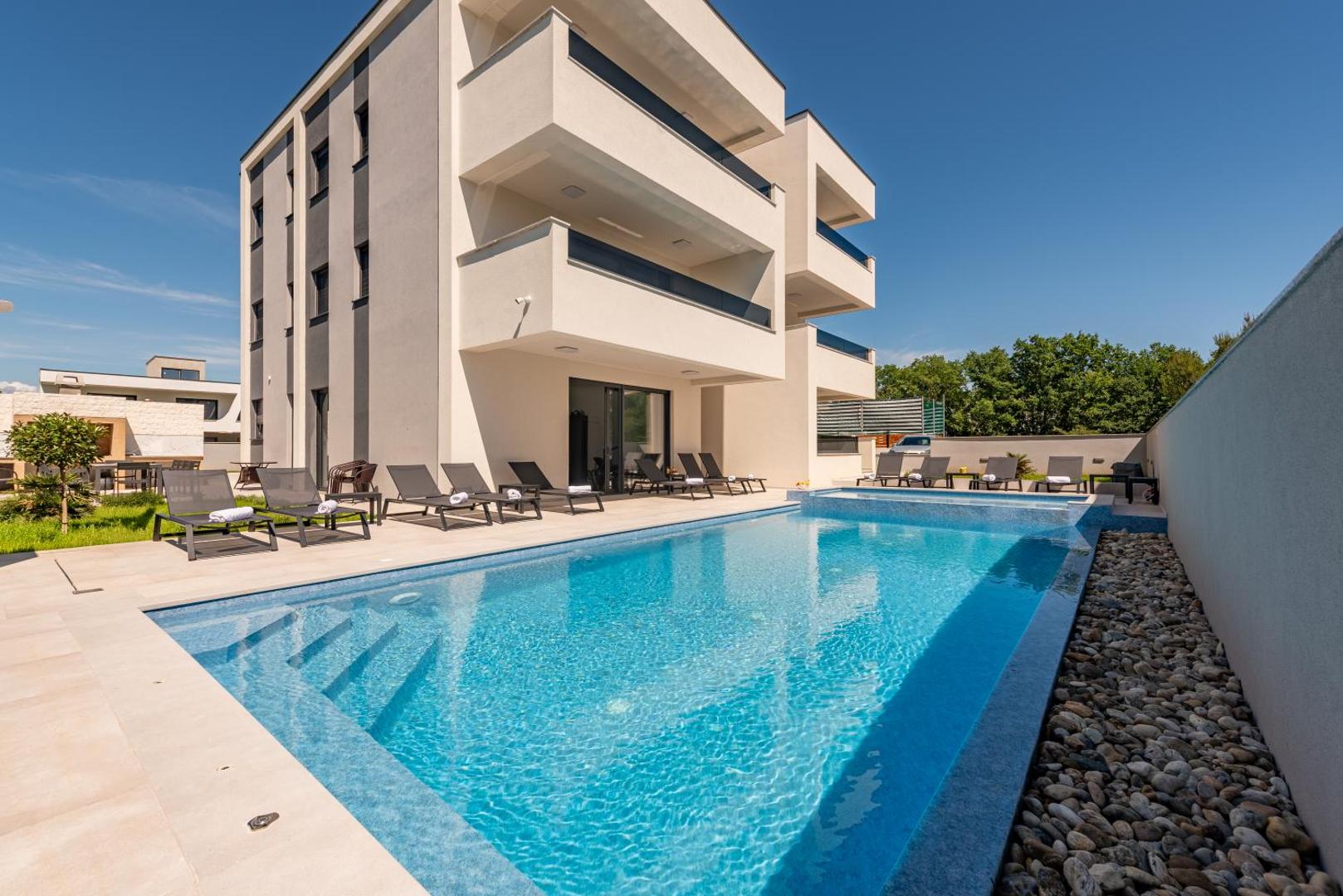 Apartments Menalo Elegance 1