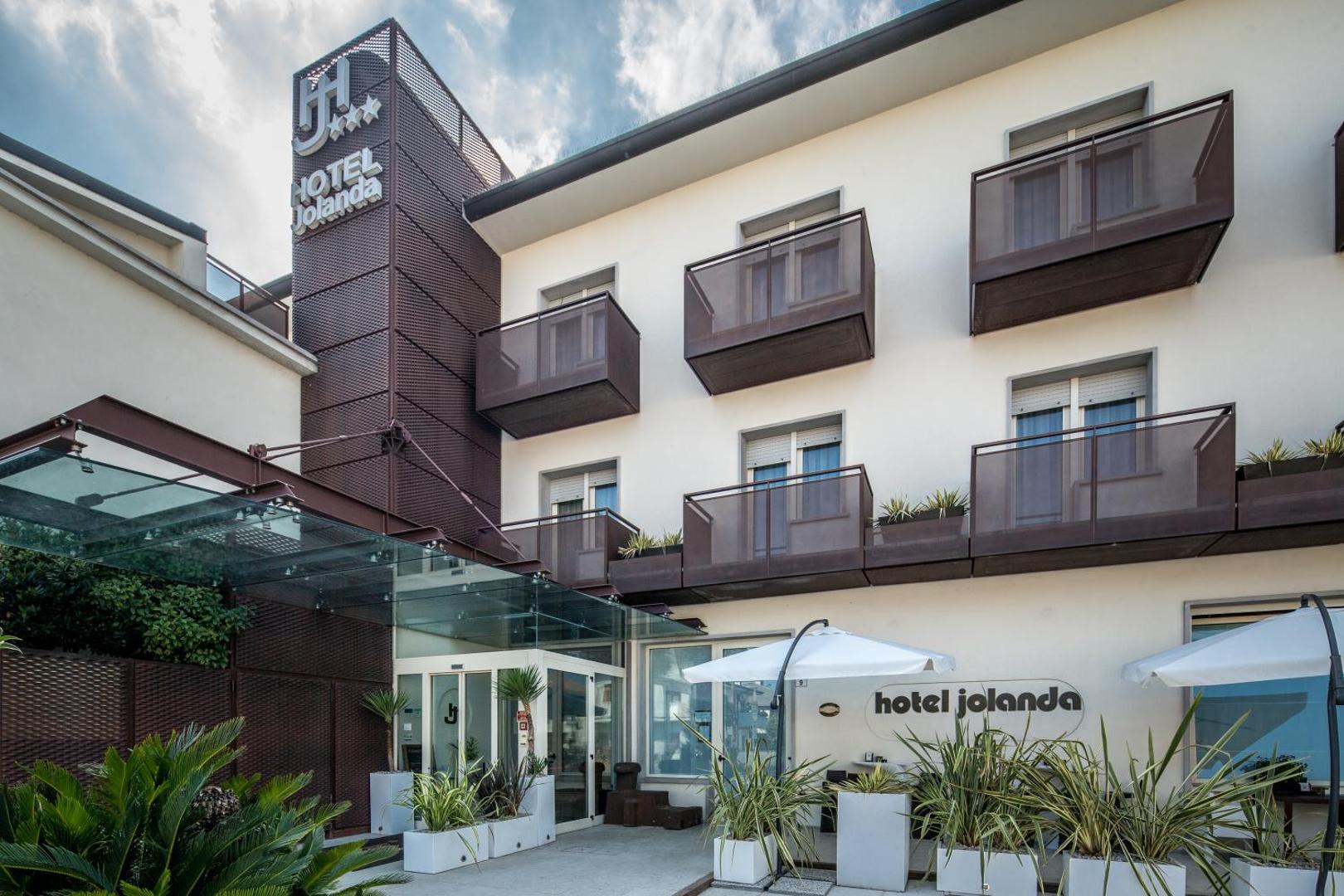 JO Hotel 1