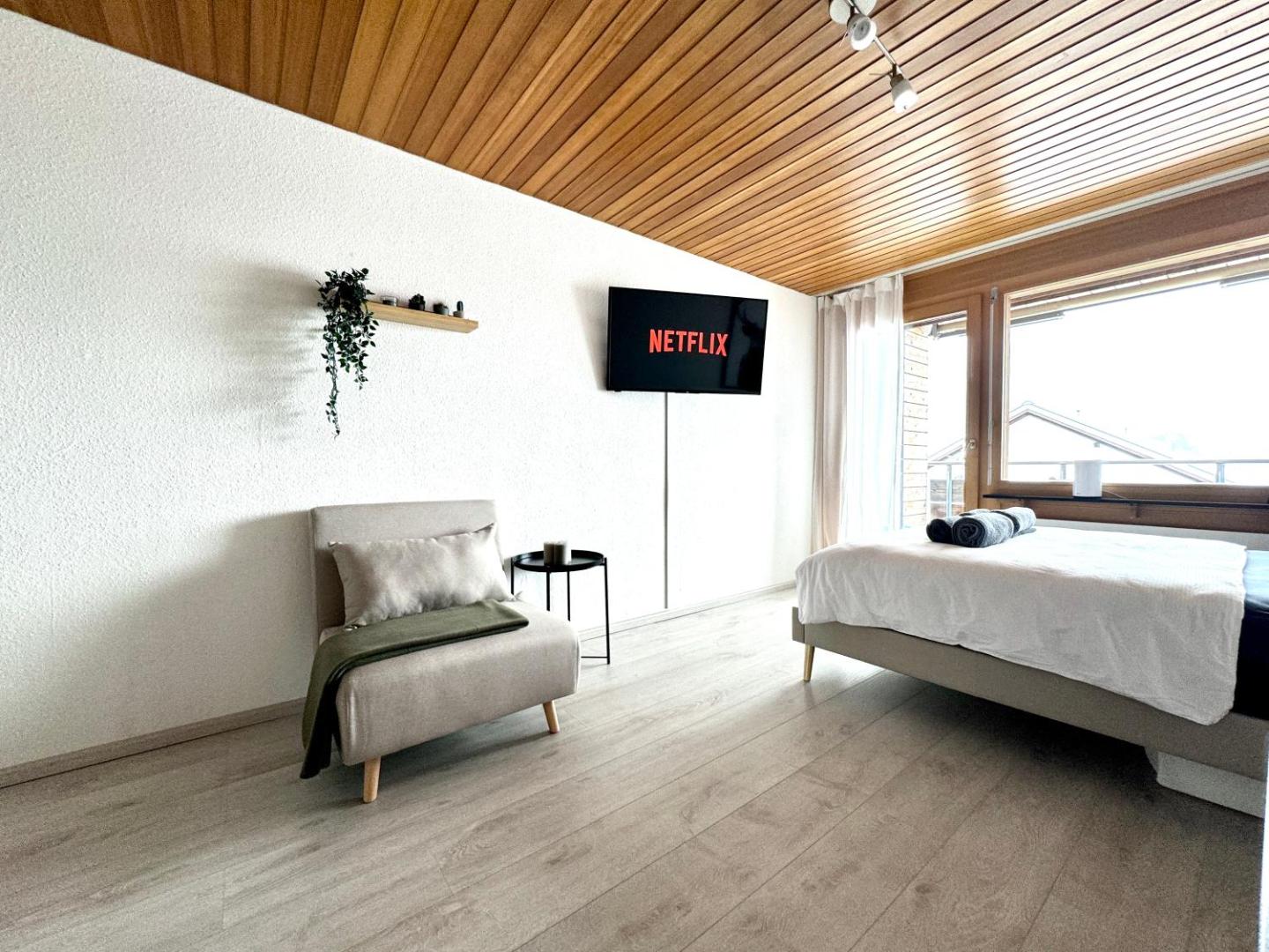 Studio mit See- und Bergblick 8