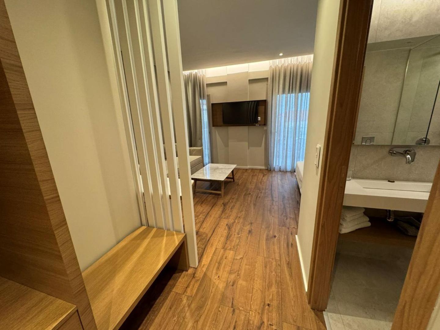 Studio Nikiti Beach 4