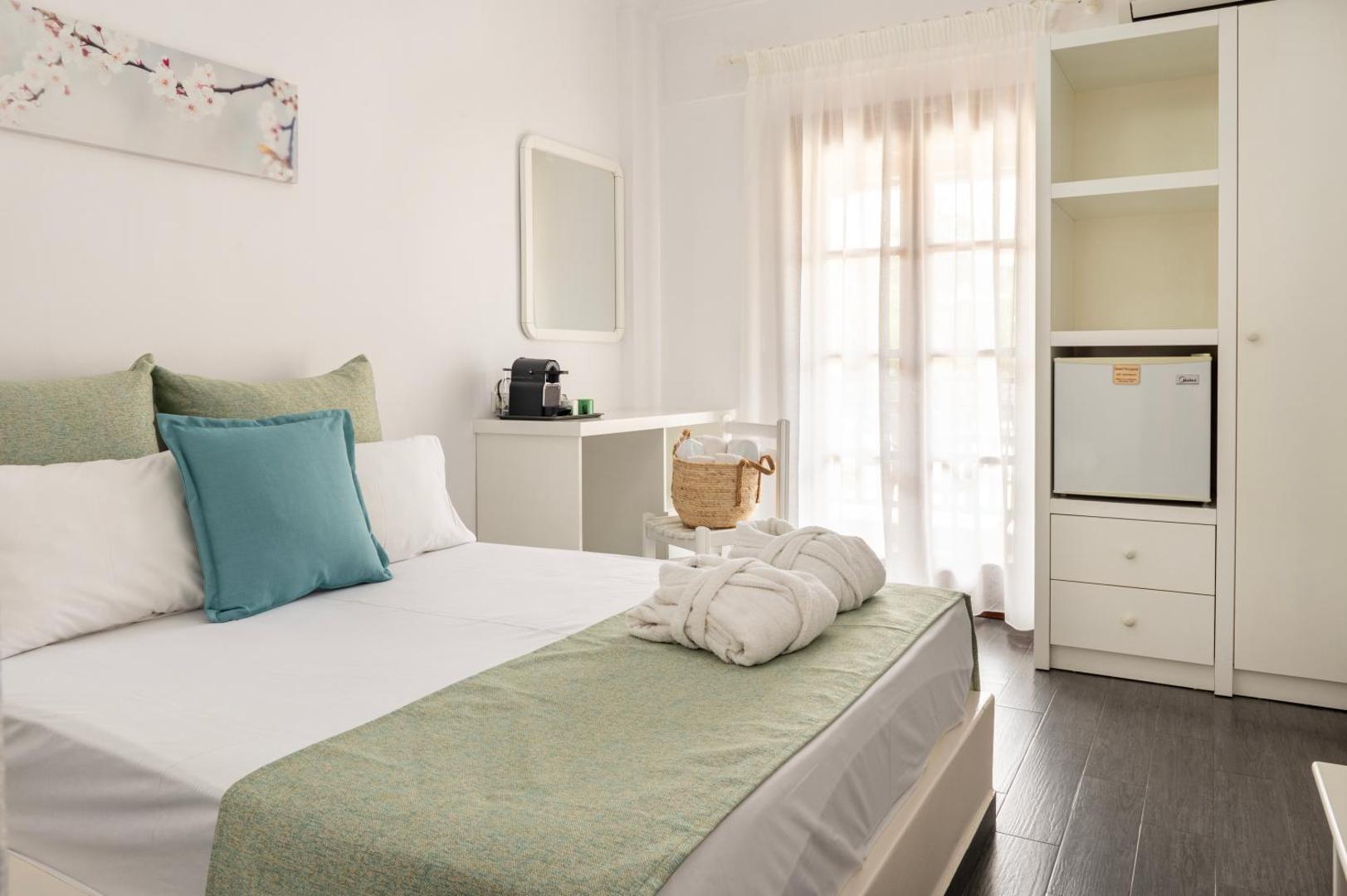Hotel Theopisti 2