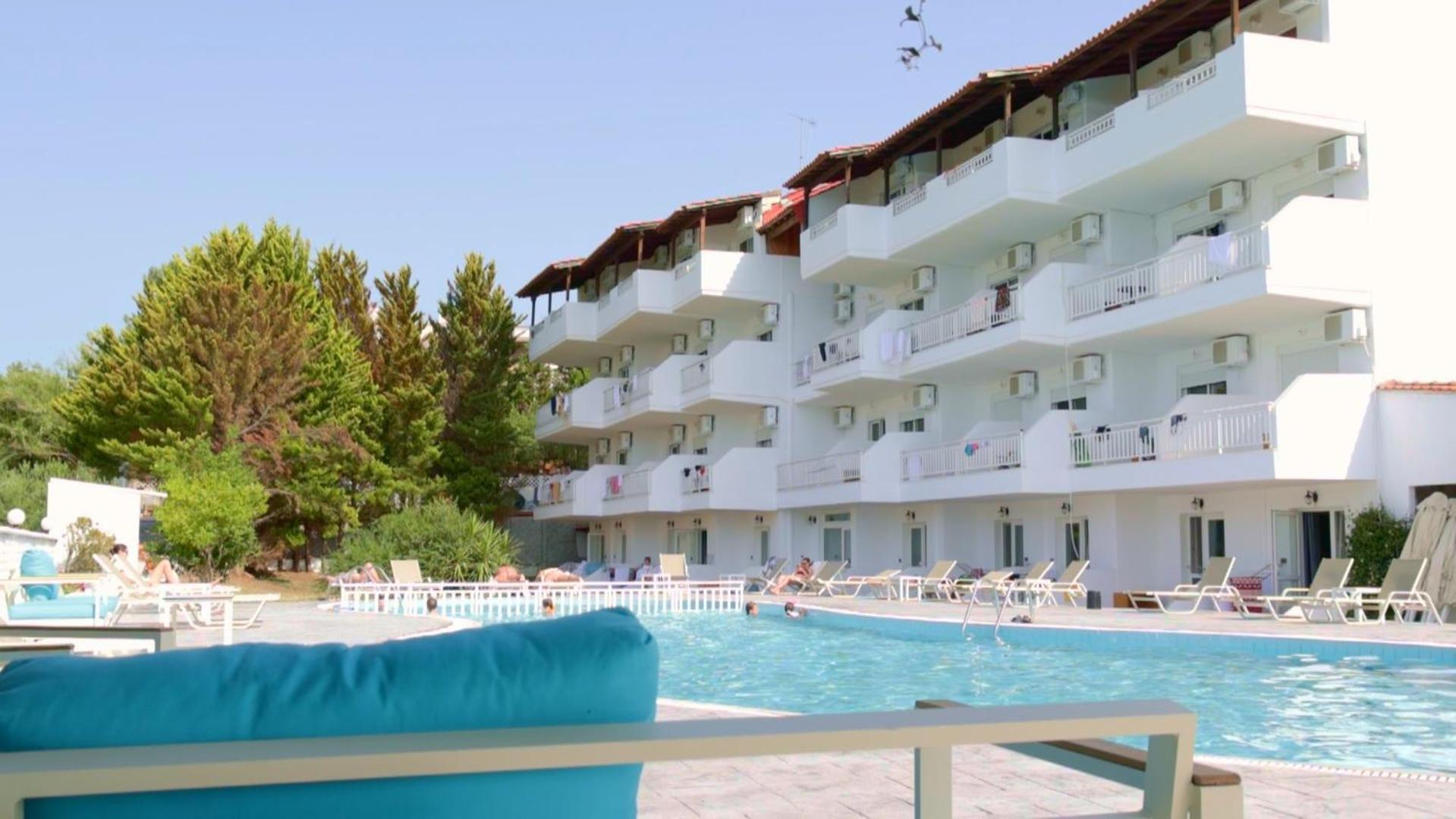 Haris Hotel by Diomedes Group 2