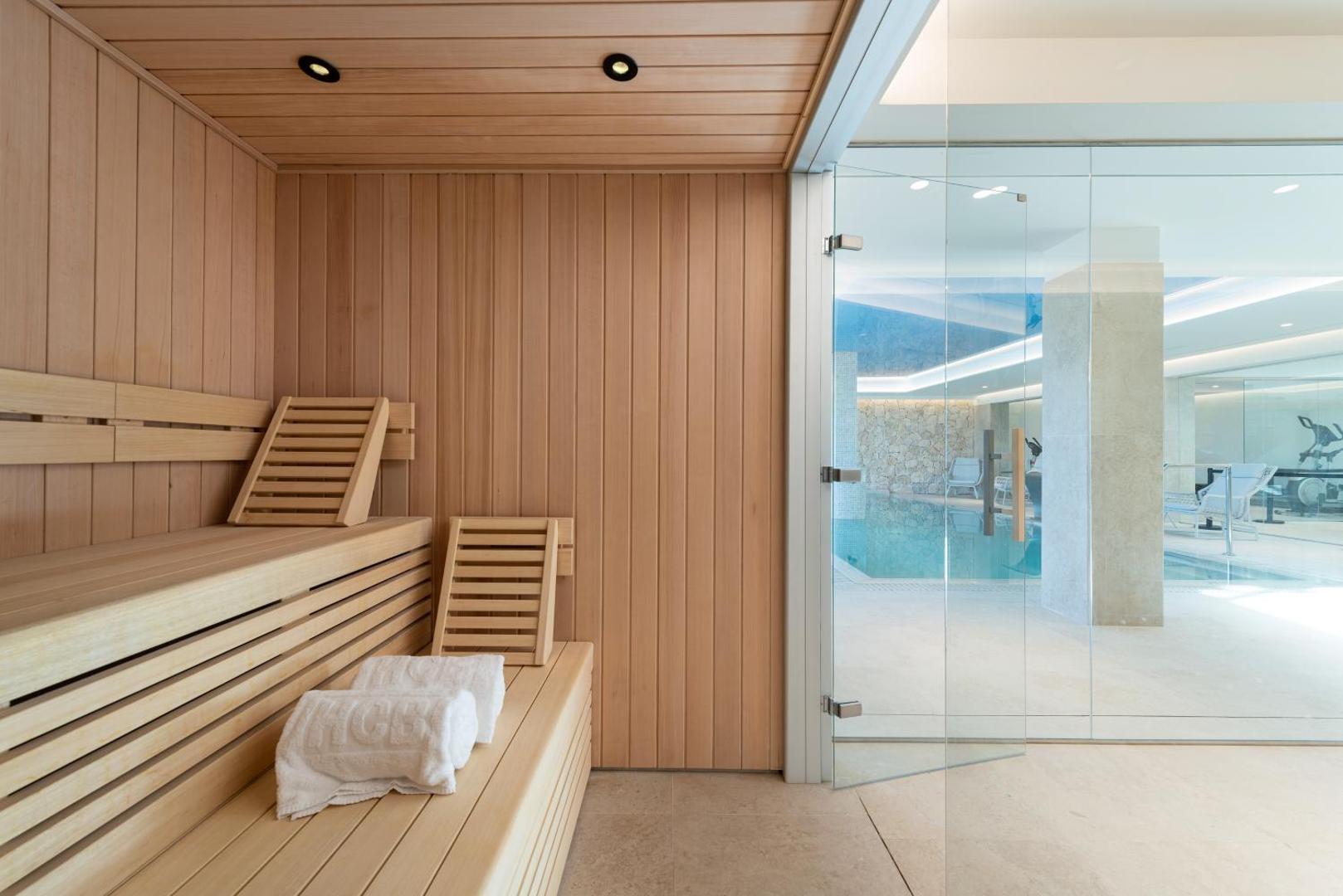 Hotel Cala Bona 4