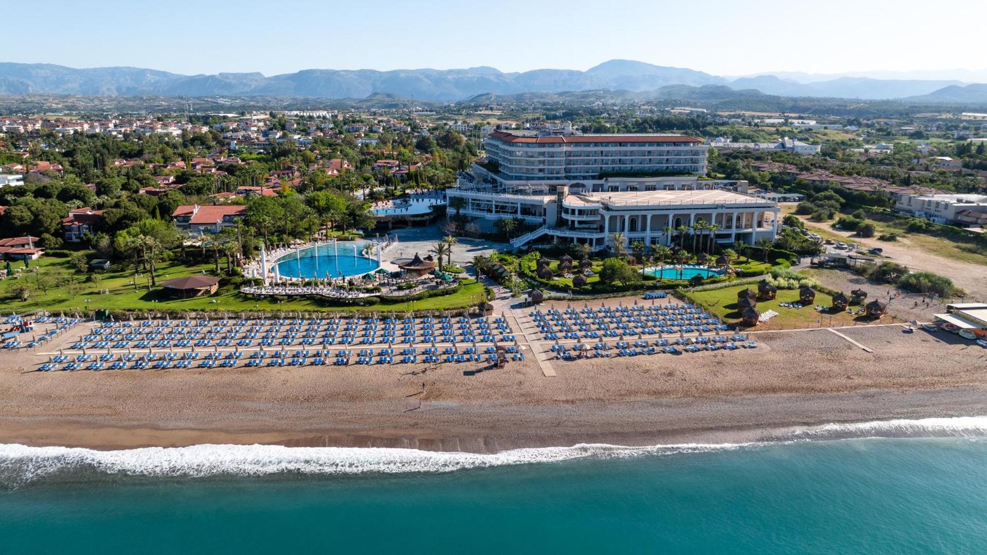 Starlight Resort Hotel 7