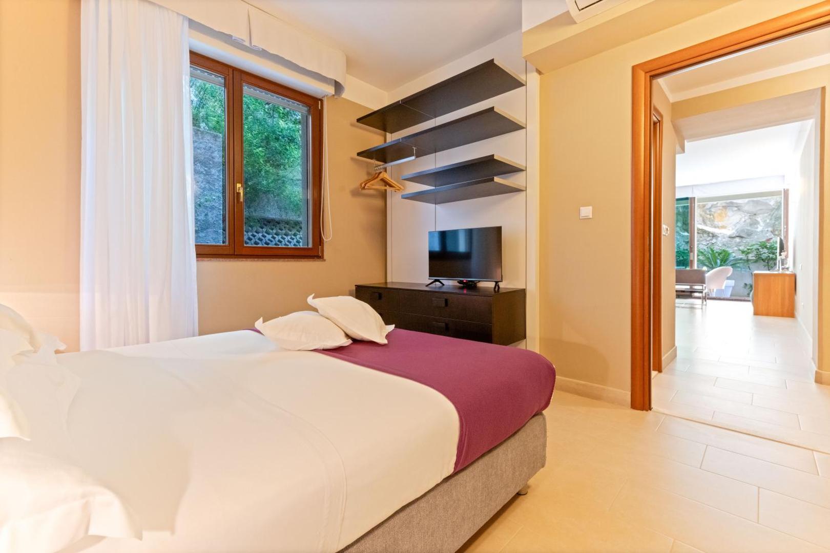 The Residence Aparthotel 3