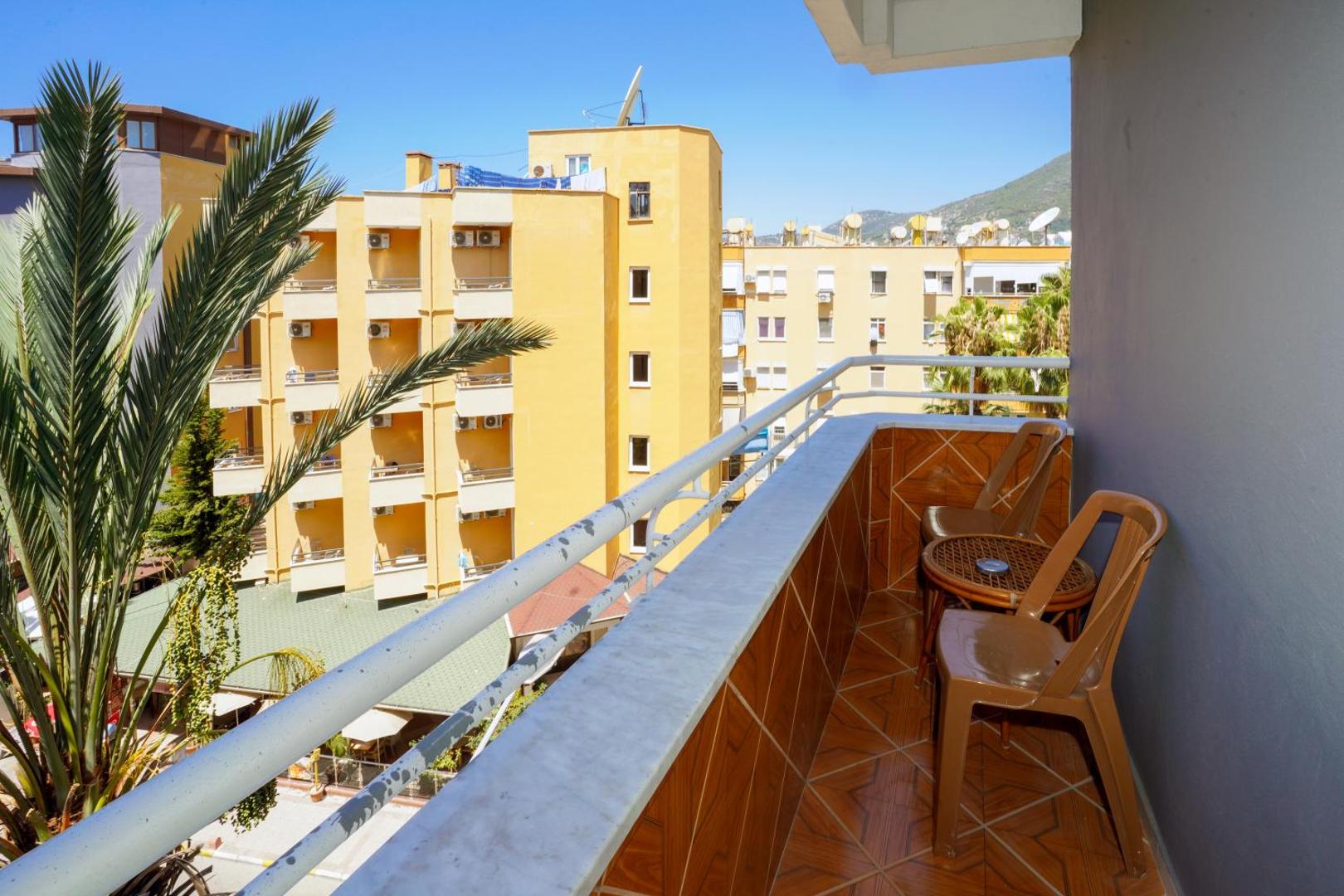 Miss Cleopatra Hotel 8