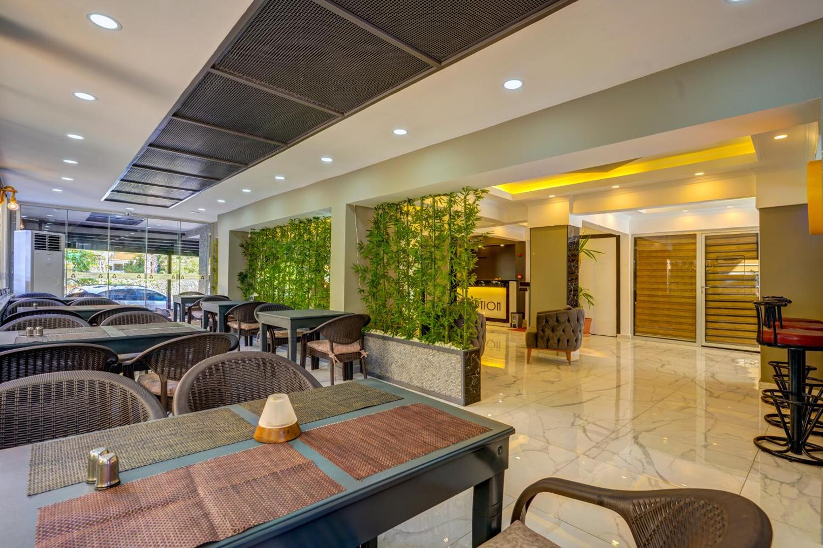 Miss Cleopatra Hotel 6
