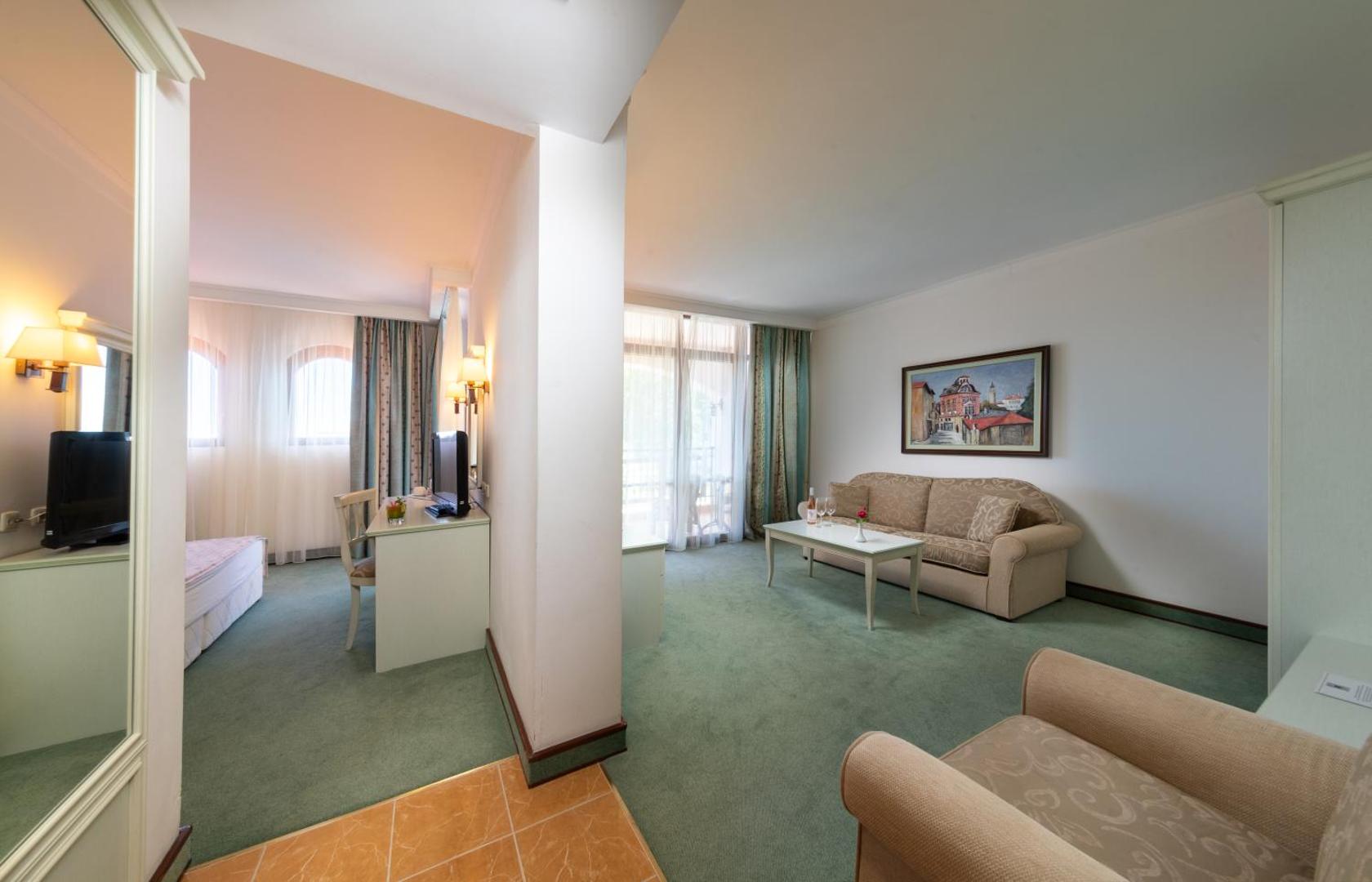Helena Park - Ultra All Inclusive 7