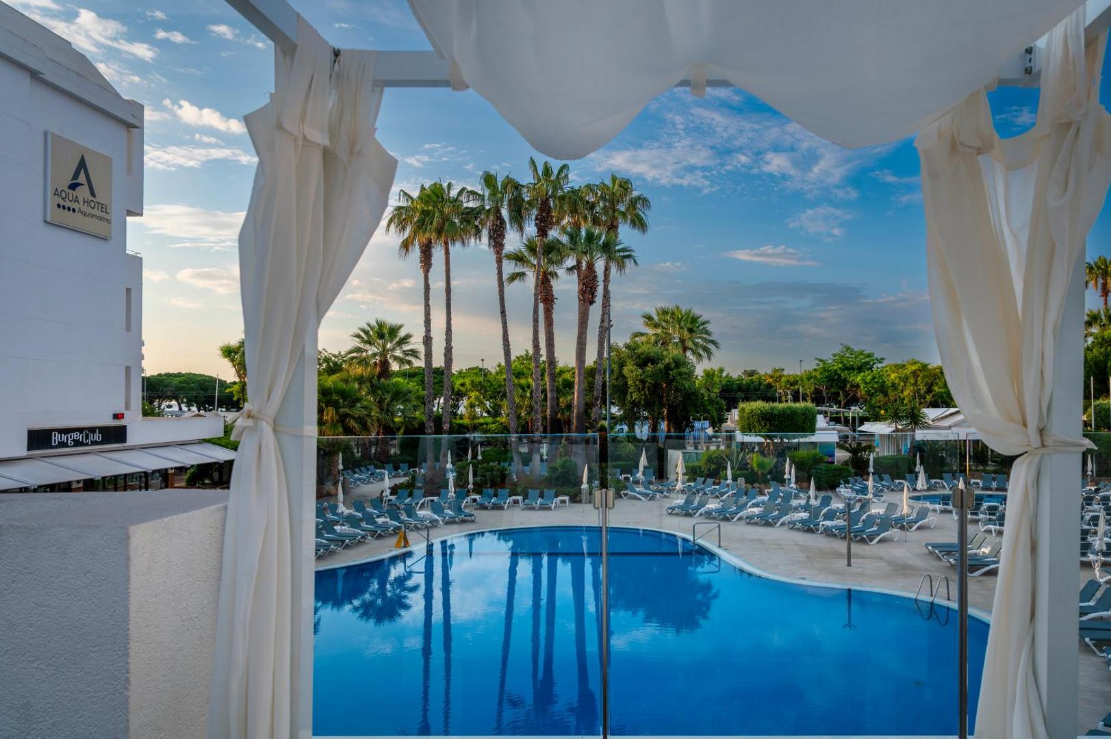 AQUA Hotel Aquamarina & Spa 2