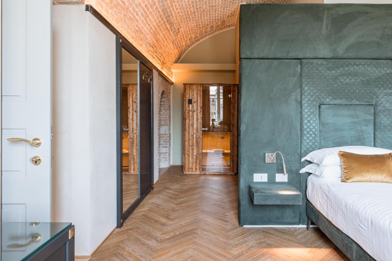 Pavillon Suite 8