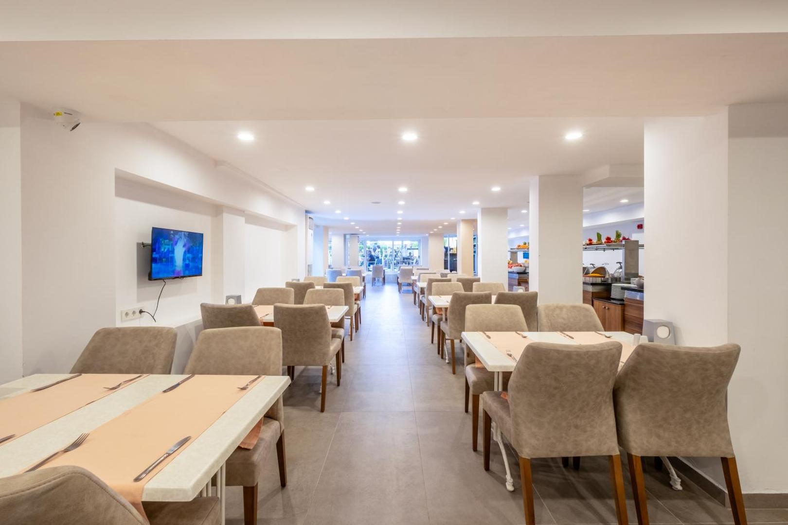 Viking Beach Hotel & Spa 6