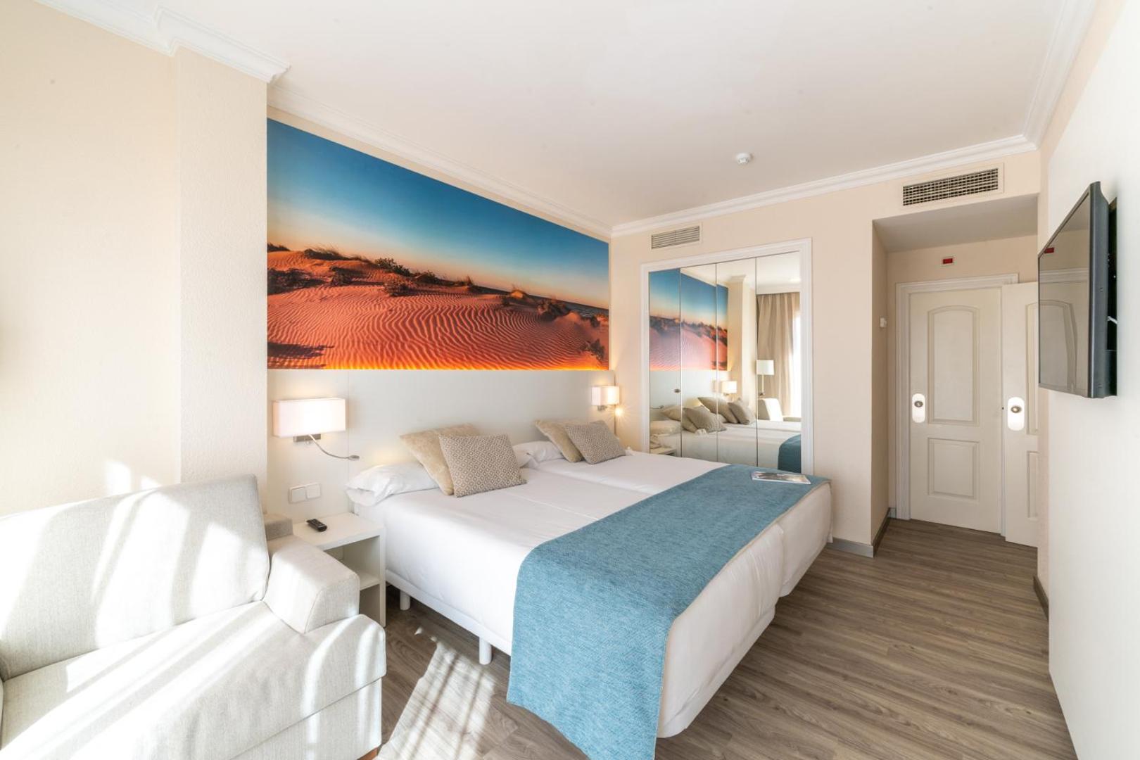Oliva Nova Beach & Golf Hotel 3