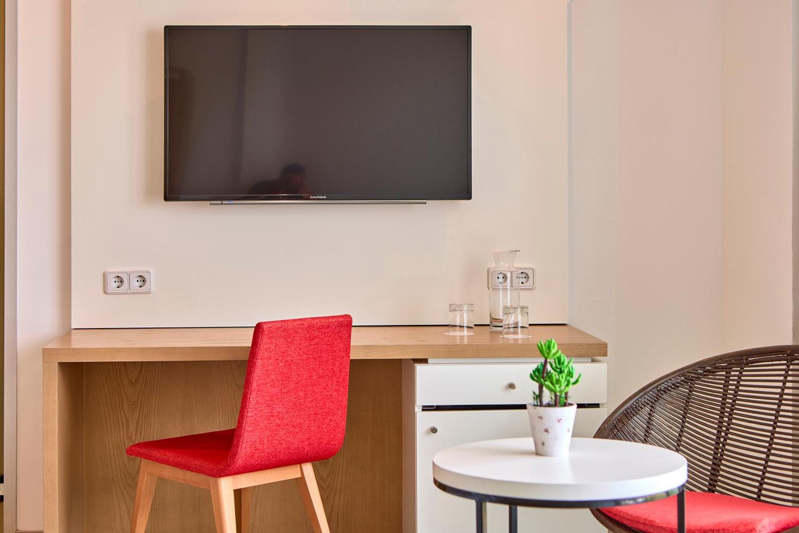 Universal Hotel Perla 6