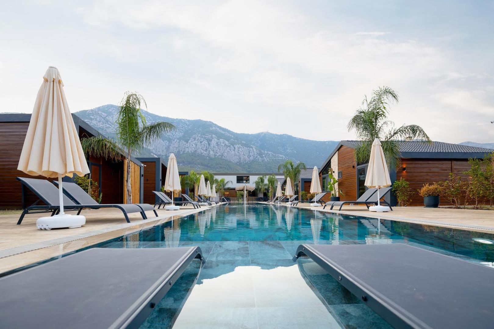 Rota Kilidonia Karaöz Suites&Villas 5