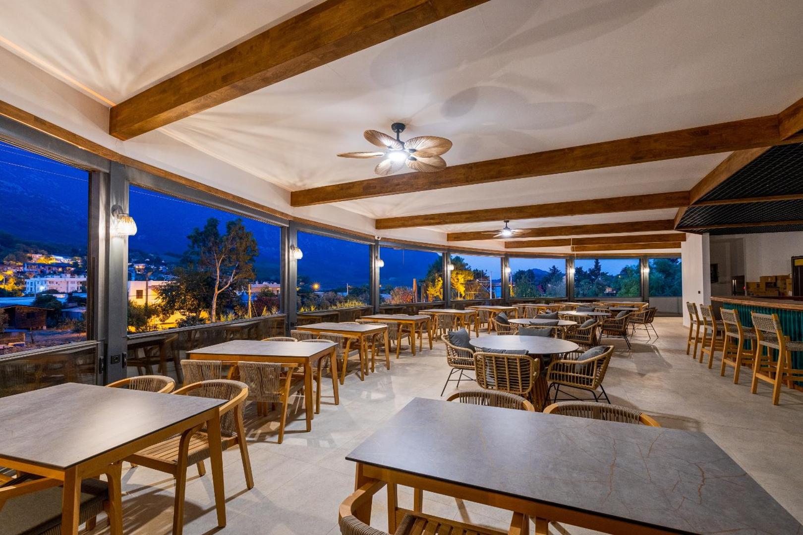 Rota Kilidonia Karaöz Suites&Villas 6