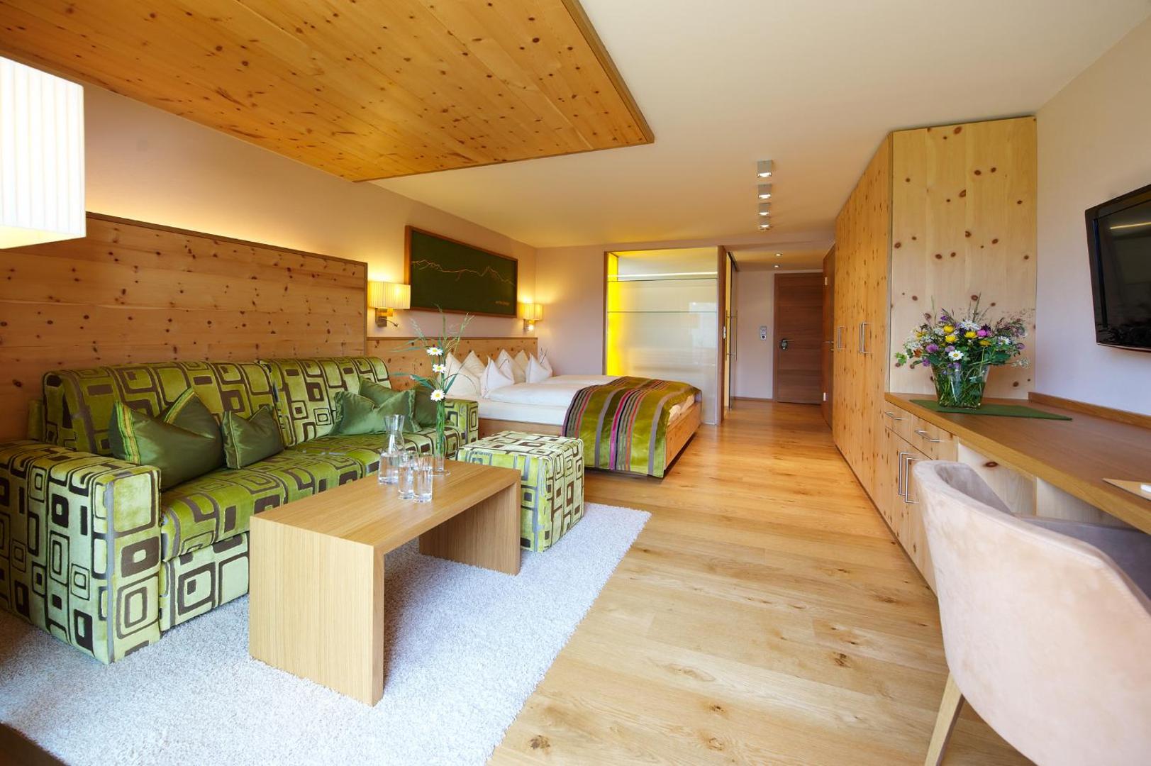Hotel Mohnenfluh 6
