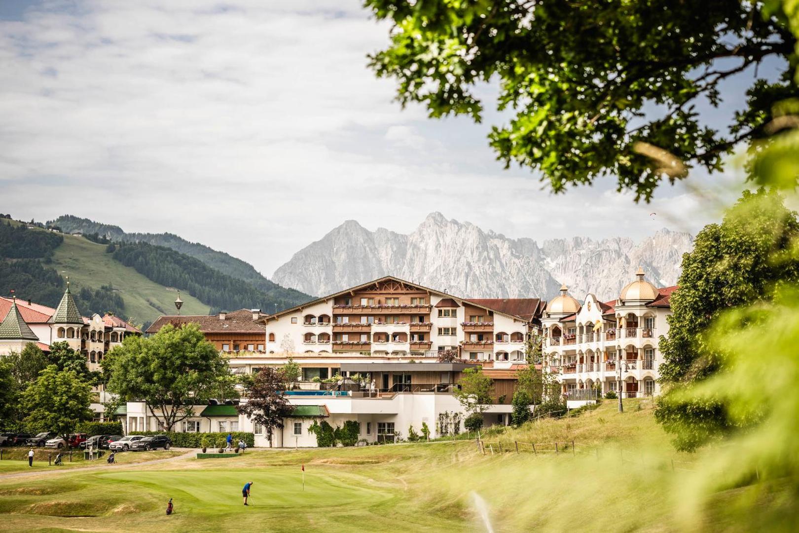 Wohlfühlresort Peternhof 8