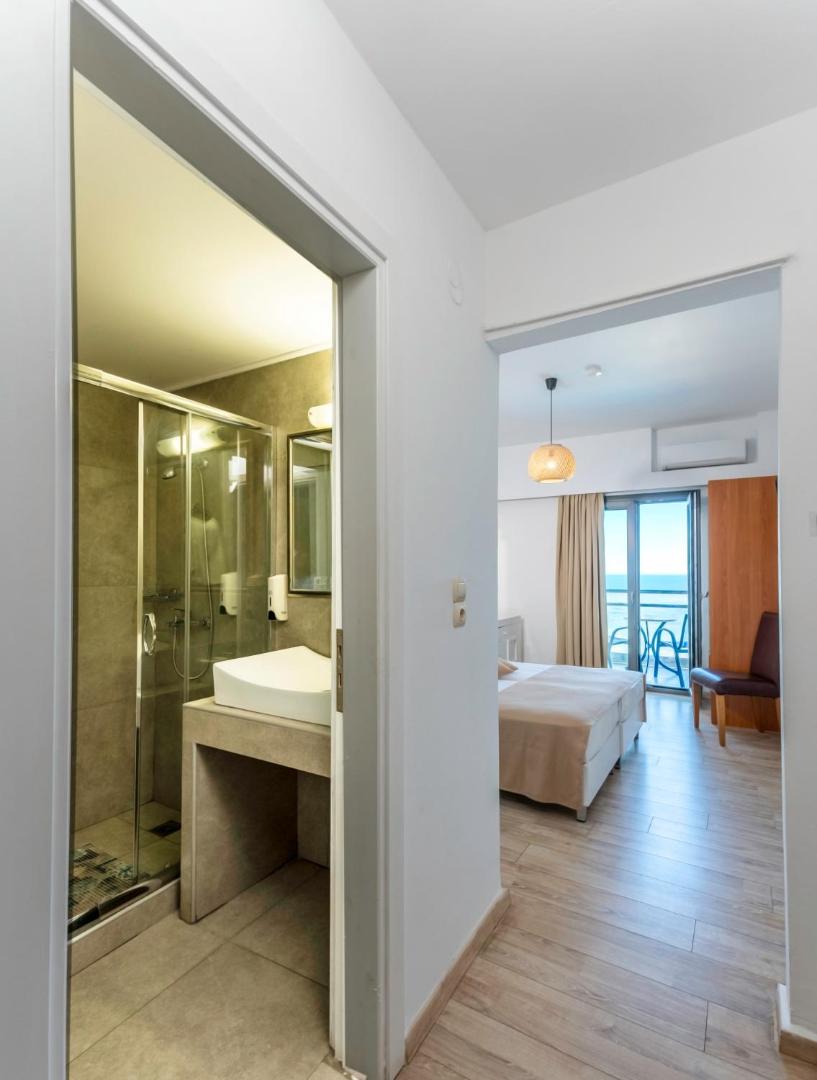 Sunset Beach Hotel 4