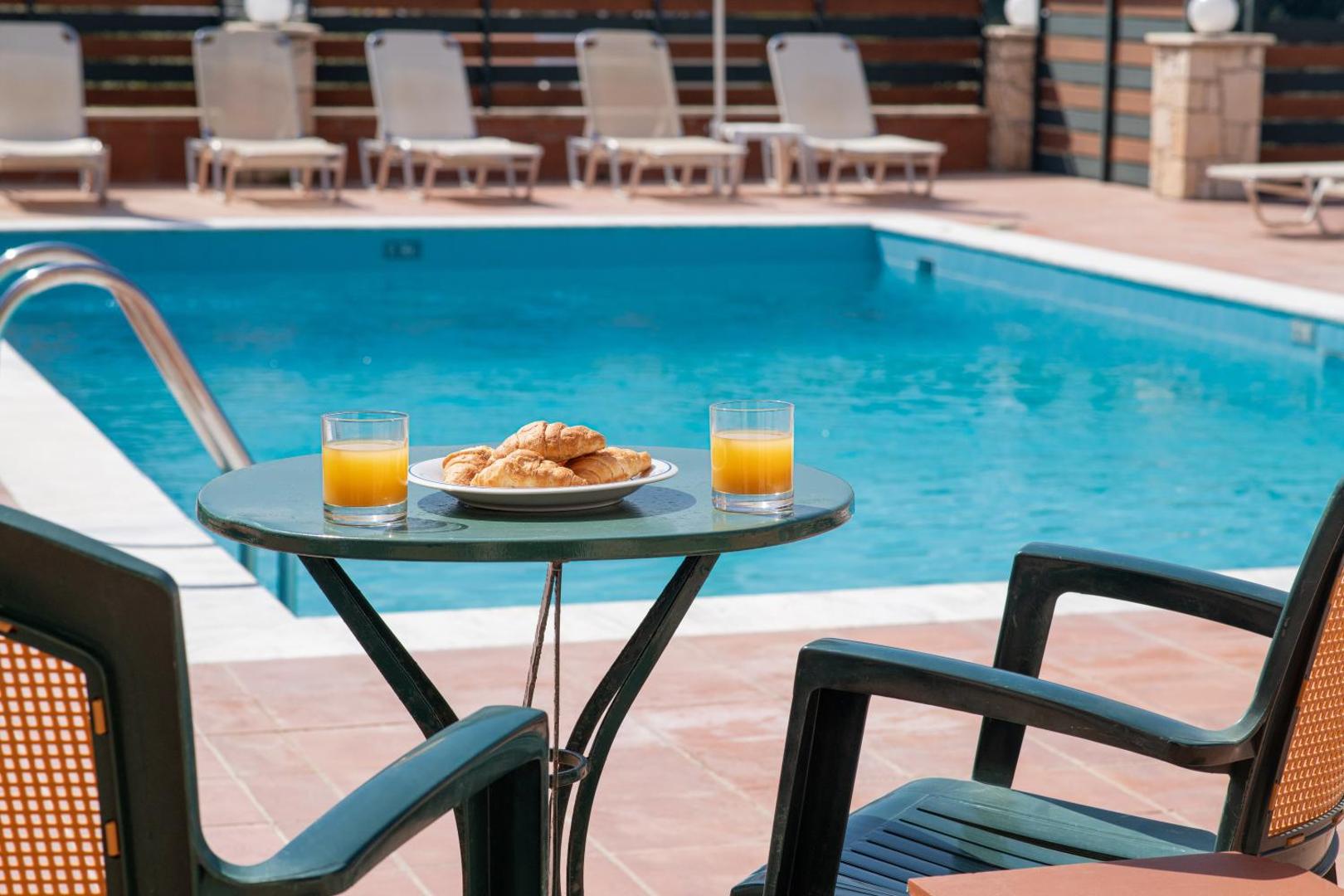 Golden Valentin Apartments 4