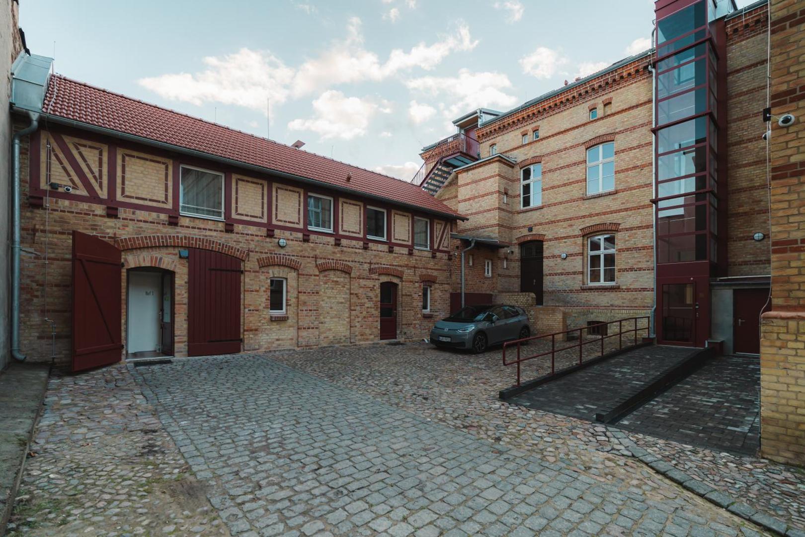 H24 Hotel Apartments Eberswalde 7